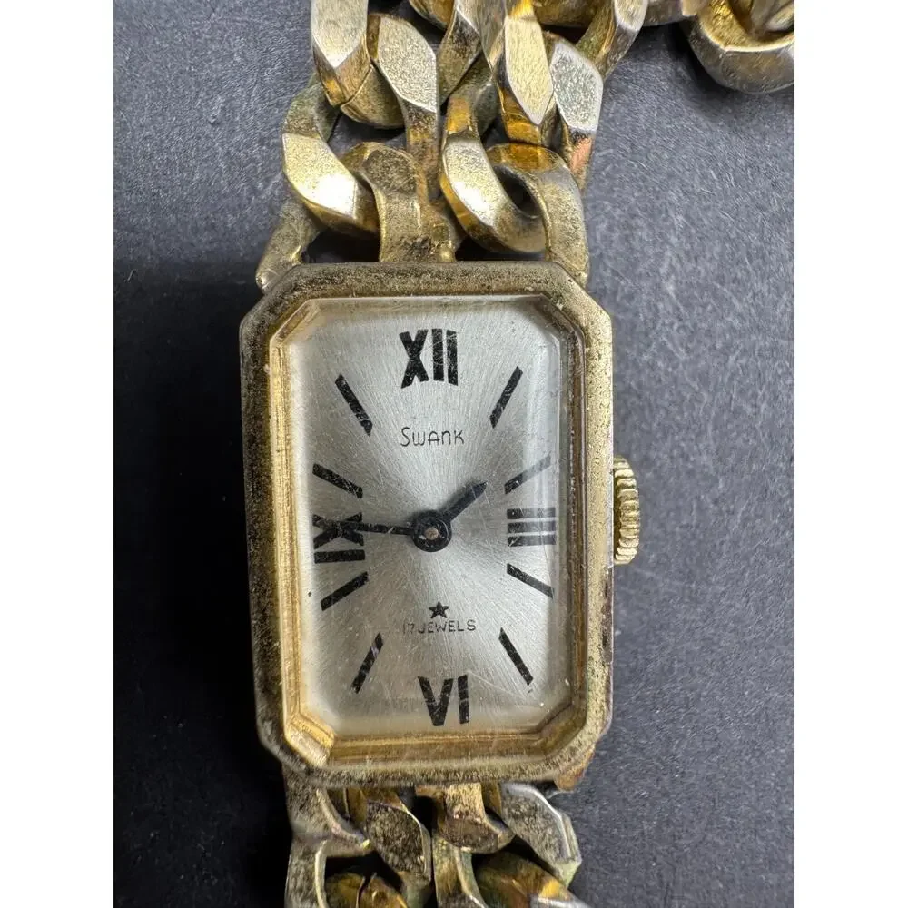 Vintage Swank Ladies 17 Jewels Gold Tone Wristwatch Metal & Leather Band